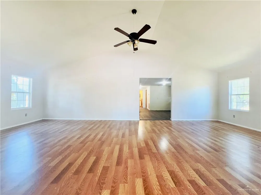 29163 Lincoln Avenue Hargill, TX 78549