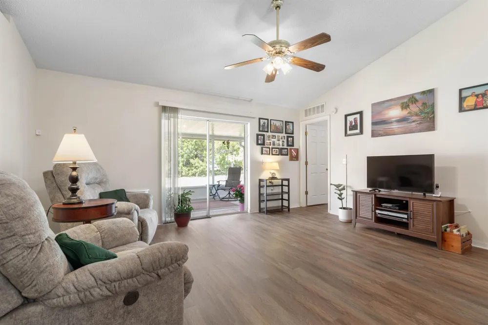 38 Lloyd Trail Palm Coast, FL 32164