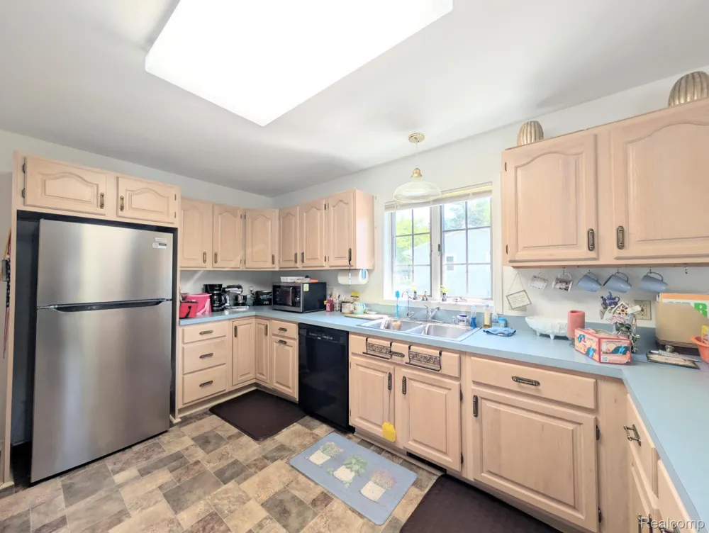 9362 Bennett Lake Road Tyrone Township, MI 48430