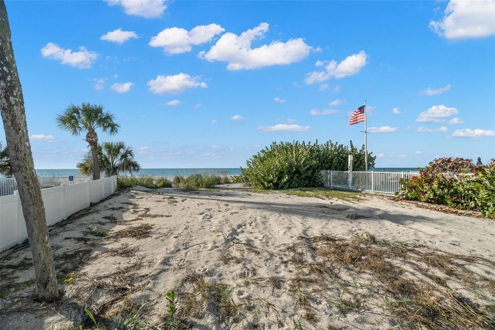 1306 GULF BOULEVARD Indian Rocks Beach, FL 33785
