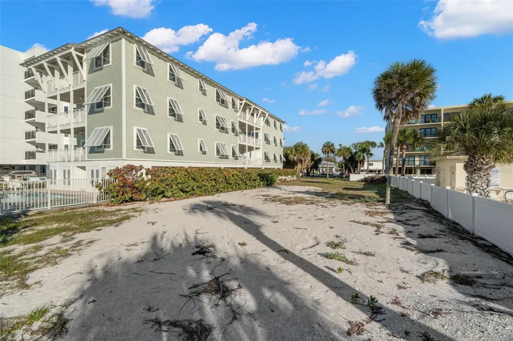 1306 GULF BOULEVARD Indian Rocks Beach, FL 33785