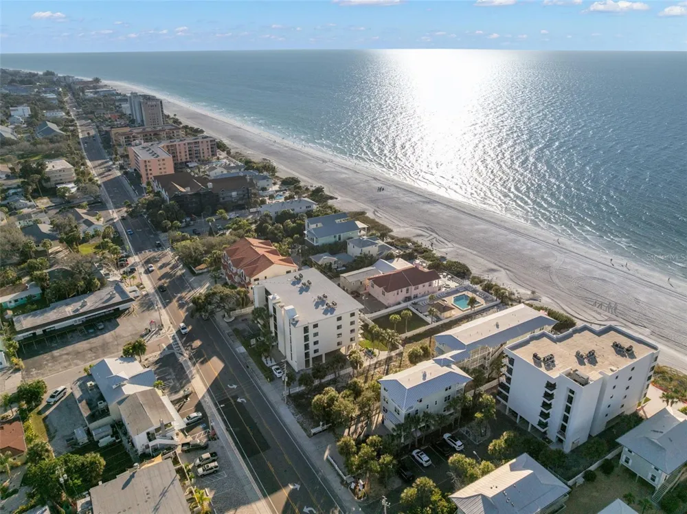 1306 GULF BOULEVARD Indian Rocks Beach, FL 33785