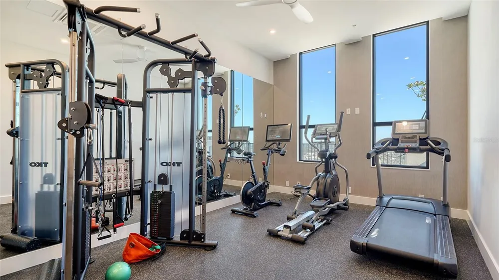33 S PALM AVENUE #804 Sarasota, FL 34236
