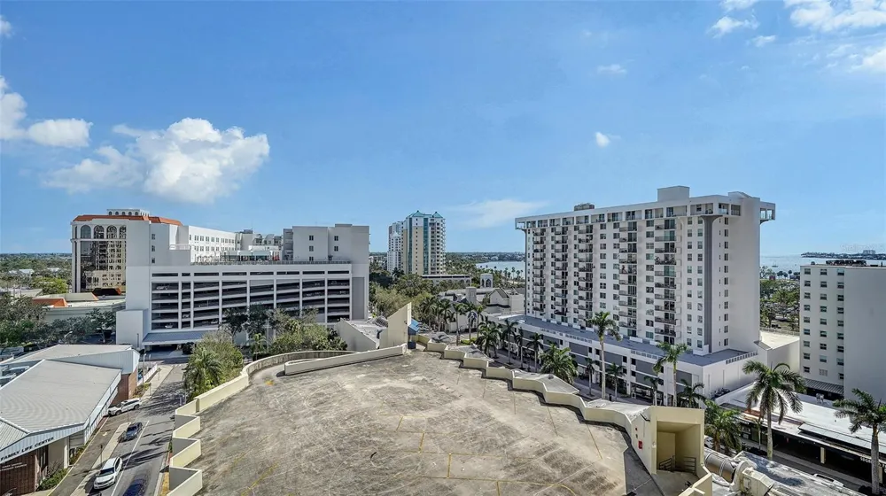 33 S PALM AVENUE #804 Sarasota, FL 34236
