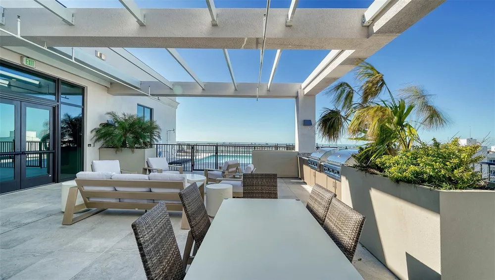 33 S PALM AVENUE #804 Sarasota, FL 34236