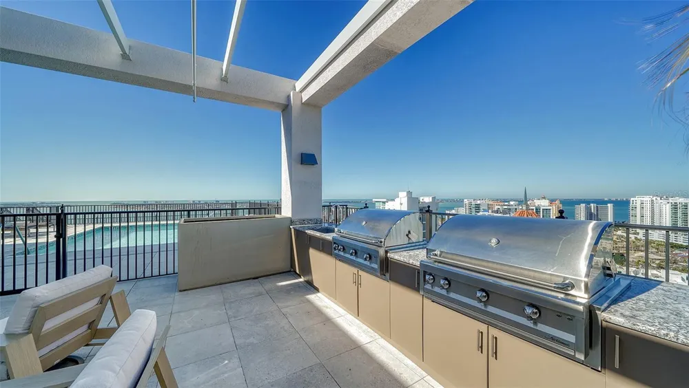 33 S PALM AVENUE #804 Sarasota, FL 34236