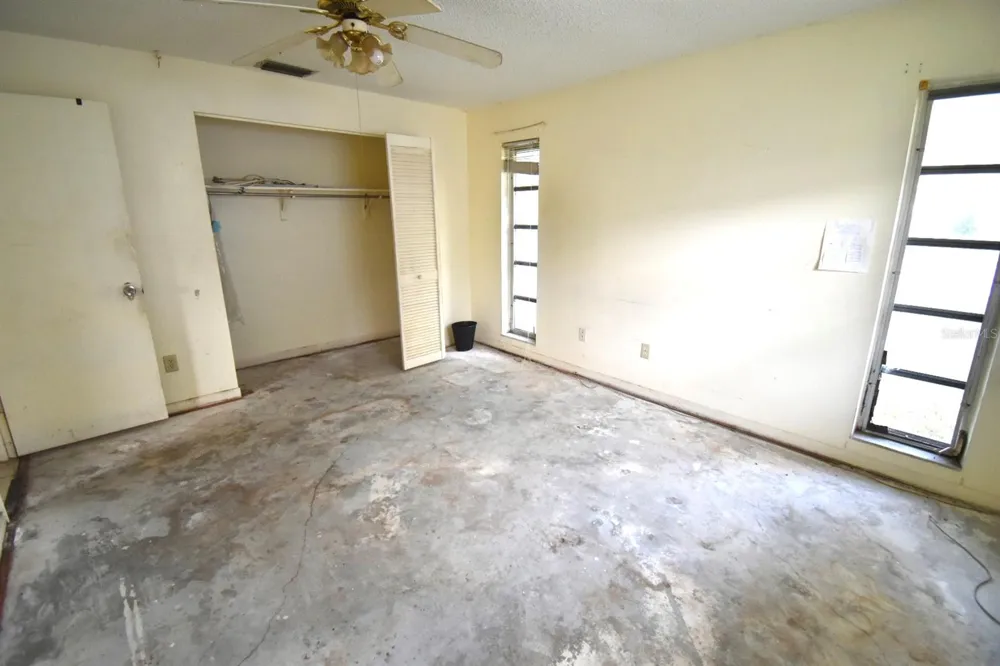 704 LEMONWOOD DRIVE Oldsmar, FL 34677