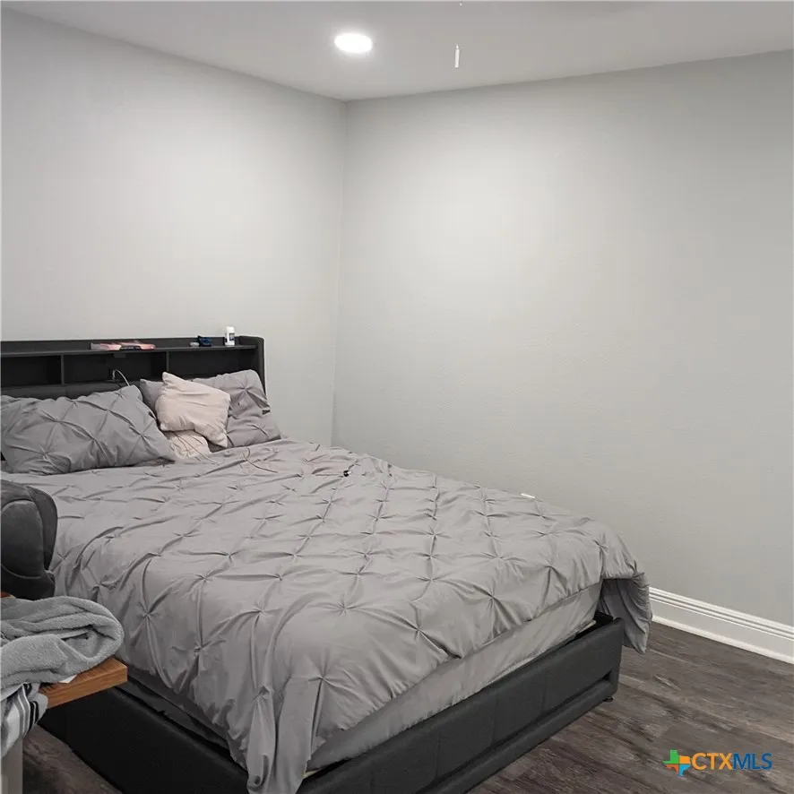 607 E Hamilton Cuero, TX 77954