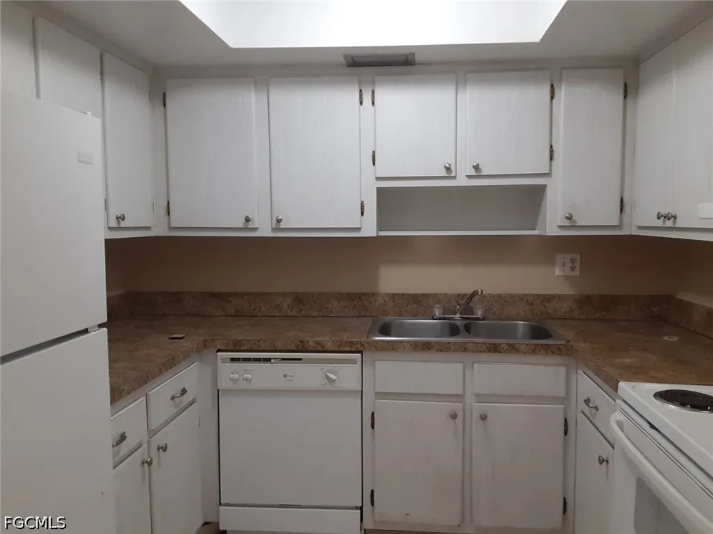 Maravilla Avenue #607 Fort Myers, FL 33901