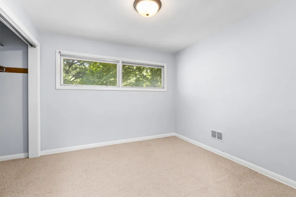 341 Country Club Terrace Battle Creek, MI 49015