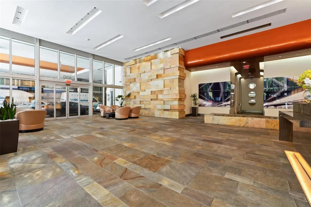 500 Brickell Ave #1405 Miami, FL 33131