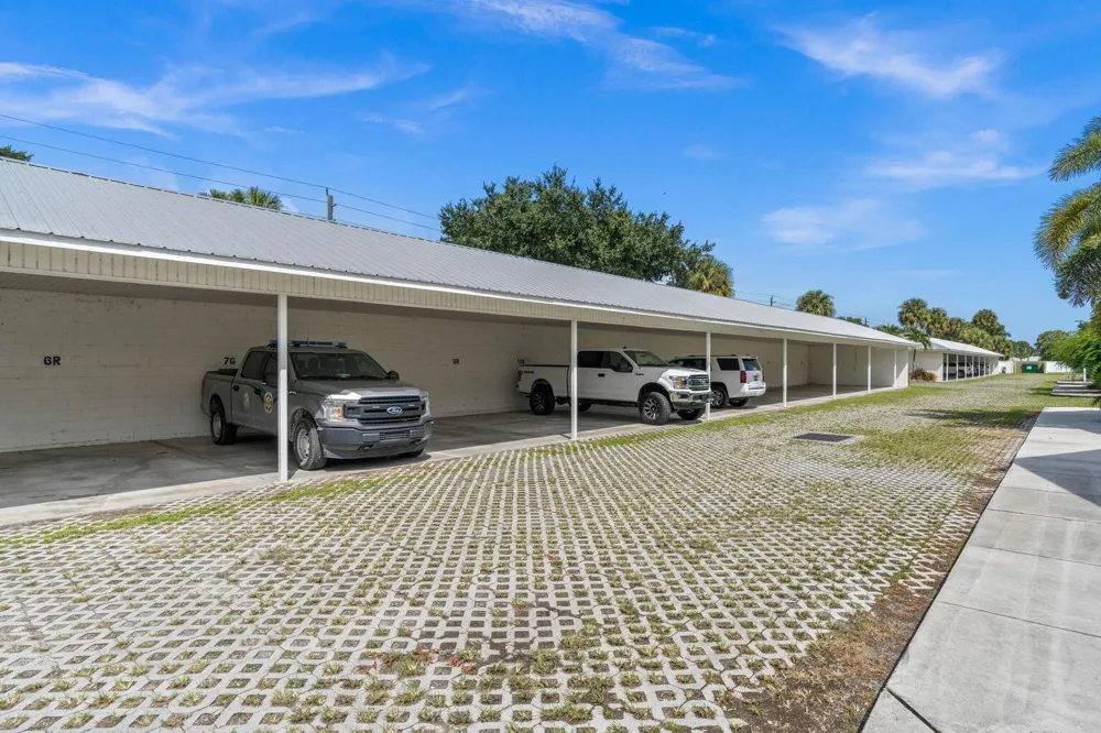4334 US Highway 441 SE #22 Okeechobee, FL 34974