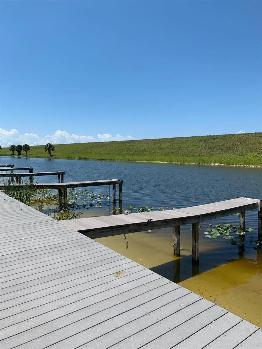 4334 US Highway 441 SE #22 Okeechobee, FL 34974