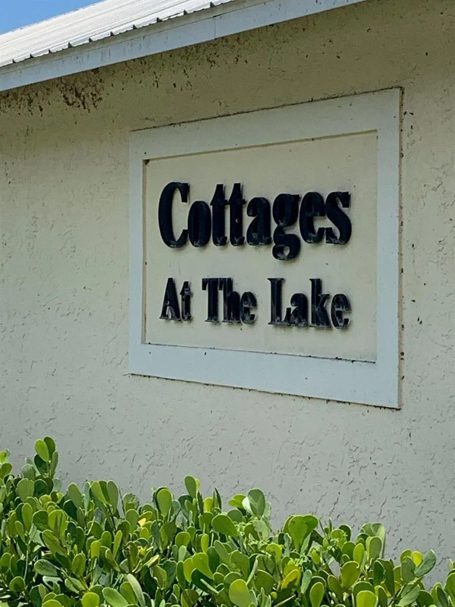 4334 US Highway 441 SE #22 Okeechobee, FL 34974