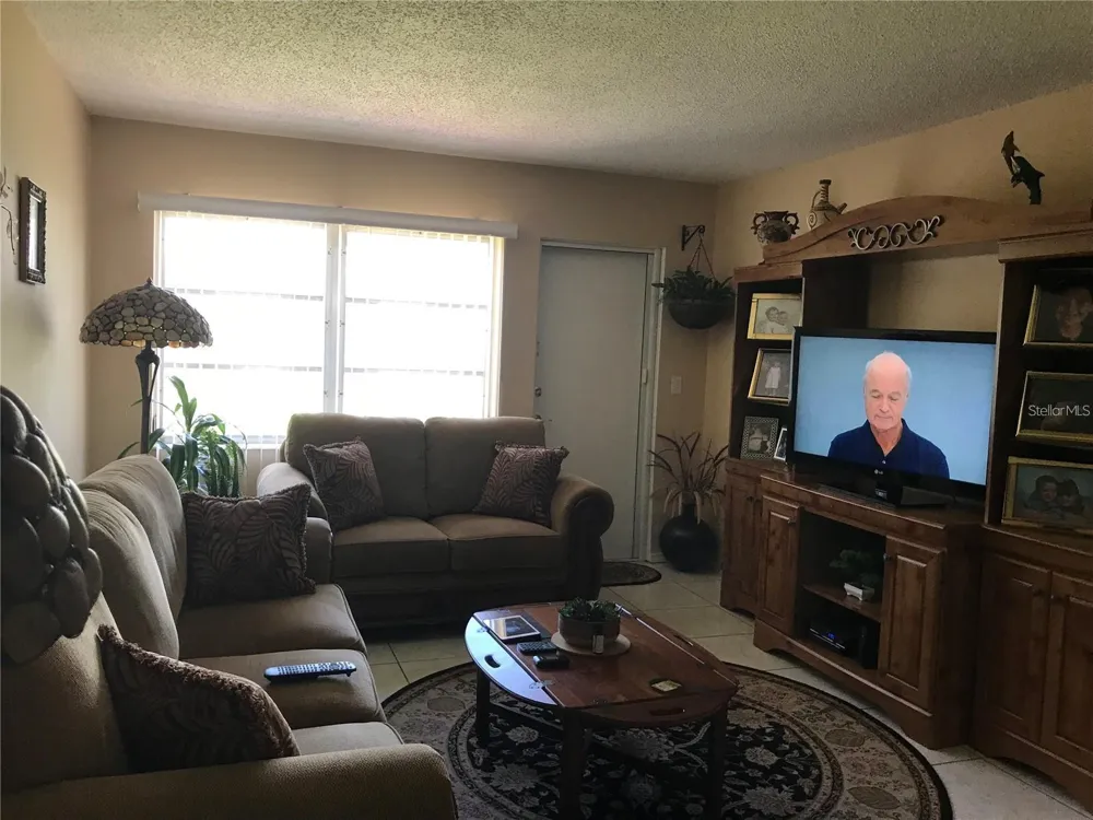 6033 CORAL WAY #5 Bradenton, FL 34207