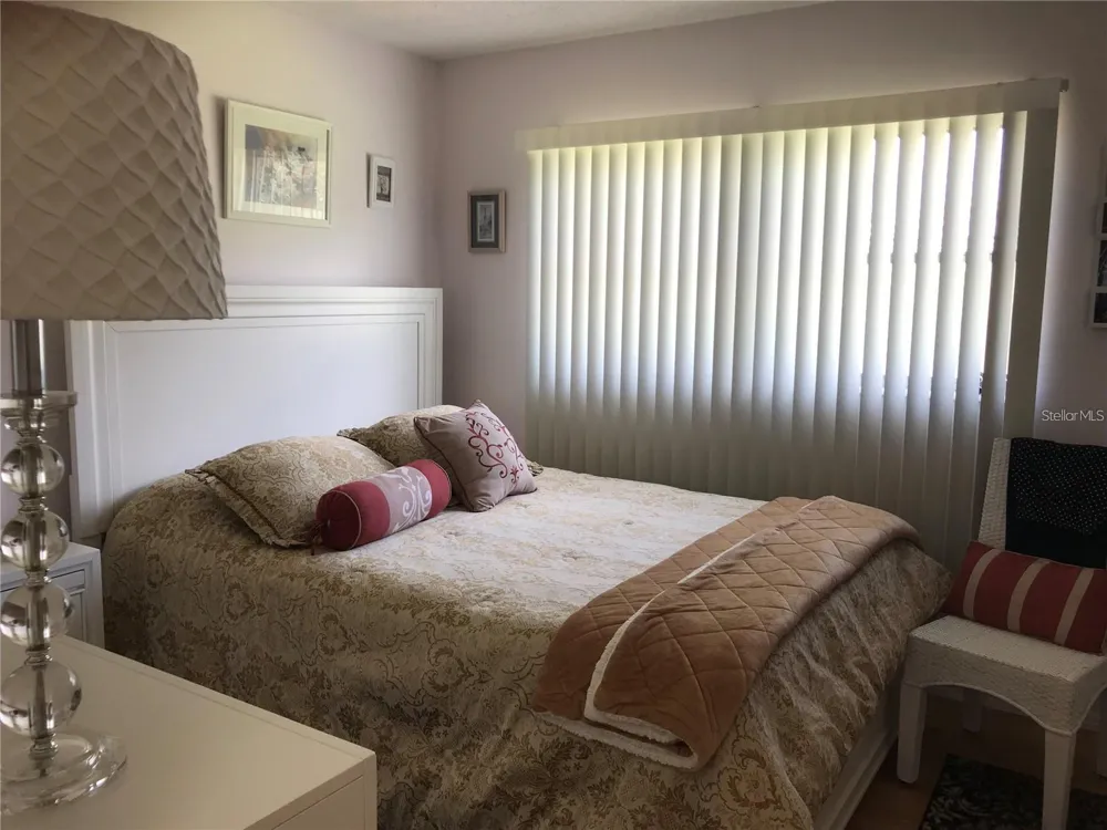 6033 CORAL WAY #5 Bradenton, FL 34207