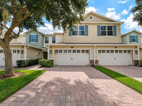 1241 PRIORY CIRCLE