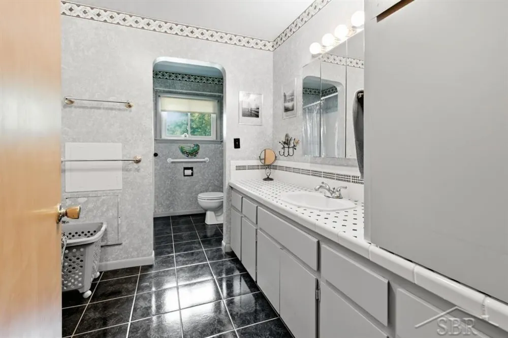 1072 E Stewart Road Homer Township, MI 48640