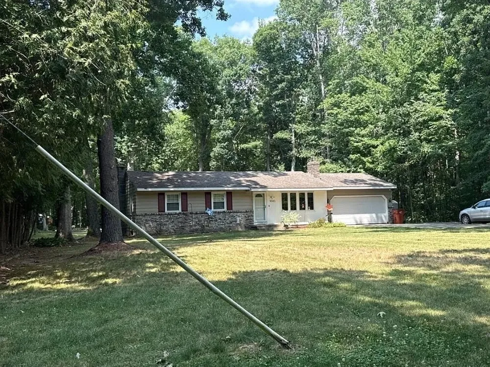 9045 NE Algoma Avenue Algoma Township, MI 49341