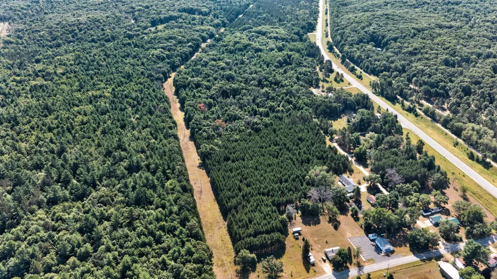 5821 S Queens Highway Cherry Valley Township, MI 49623