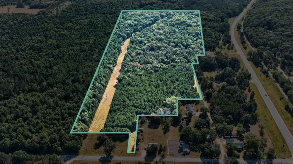 5821 S Queens Highway Cherry Valley Township, MI 49623