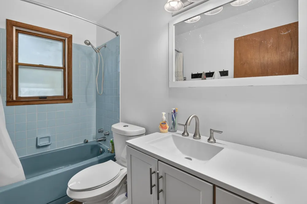 5821 S Queens Highway Cherry Valley Township, MI 49623