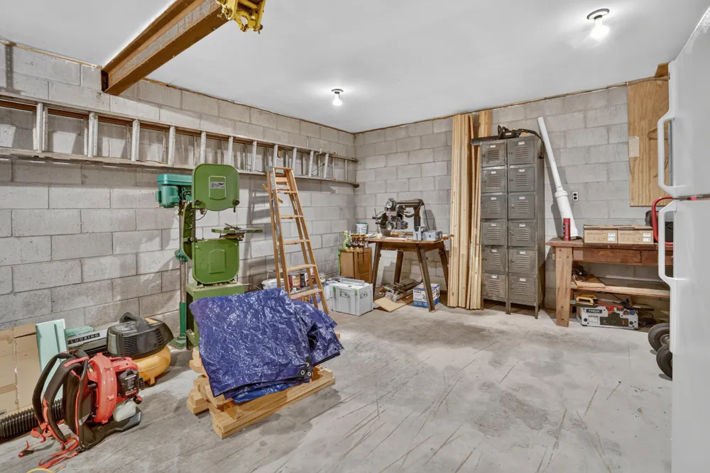 5821 S Queens Highway Cherry Valley Township, MI 49623
