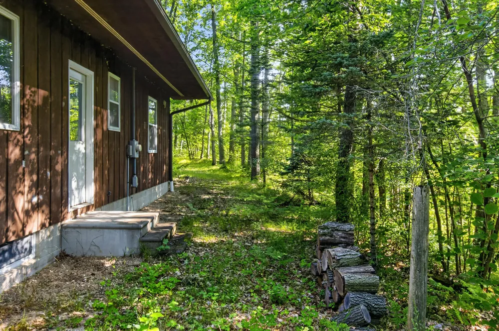 5821 S Queens Highway Cherry Valley Township, MI 49623