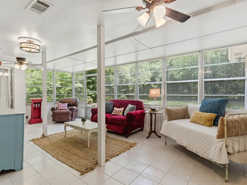 100 E Black Gum Lane Village Mills, TX 77663