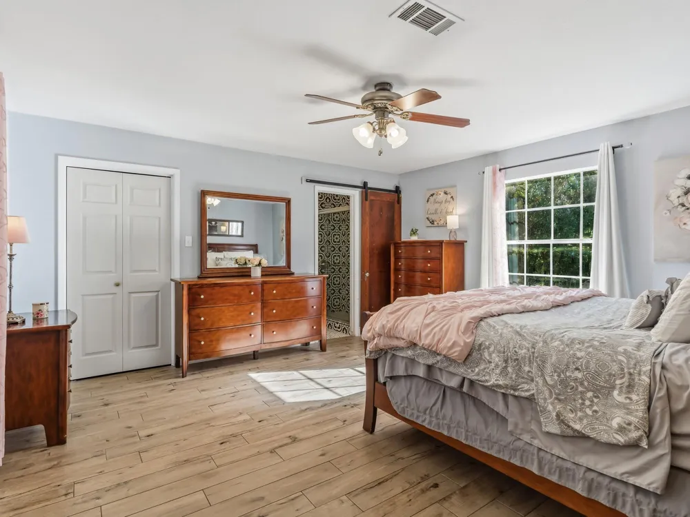 100 E Black Gum Lane Village Mills, TX 77663