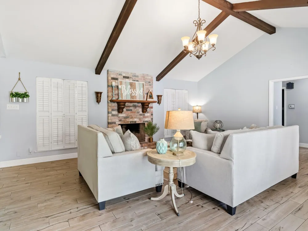 100 E Black Gum Lane Village Mills, TX 77663