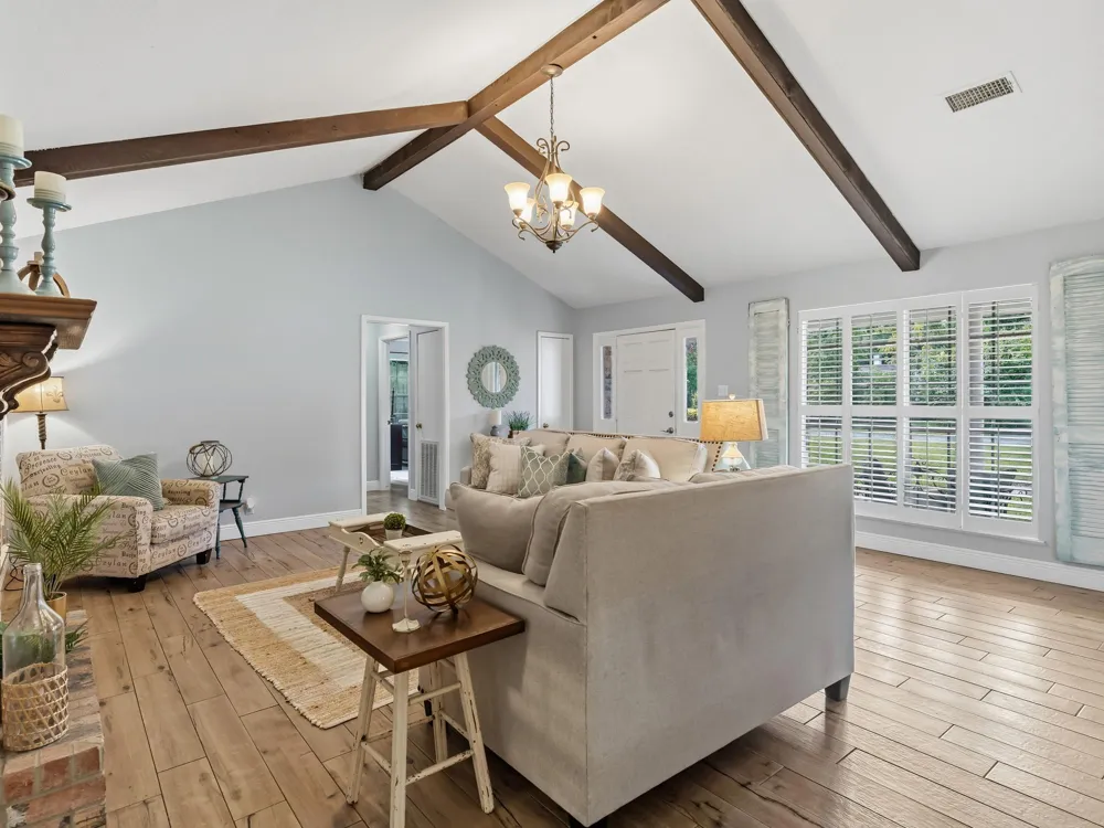 100 E Black Gum Lane Village Mills, TX 77663