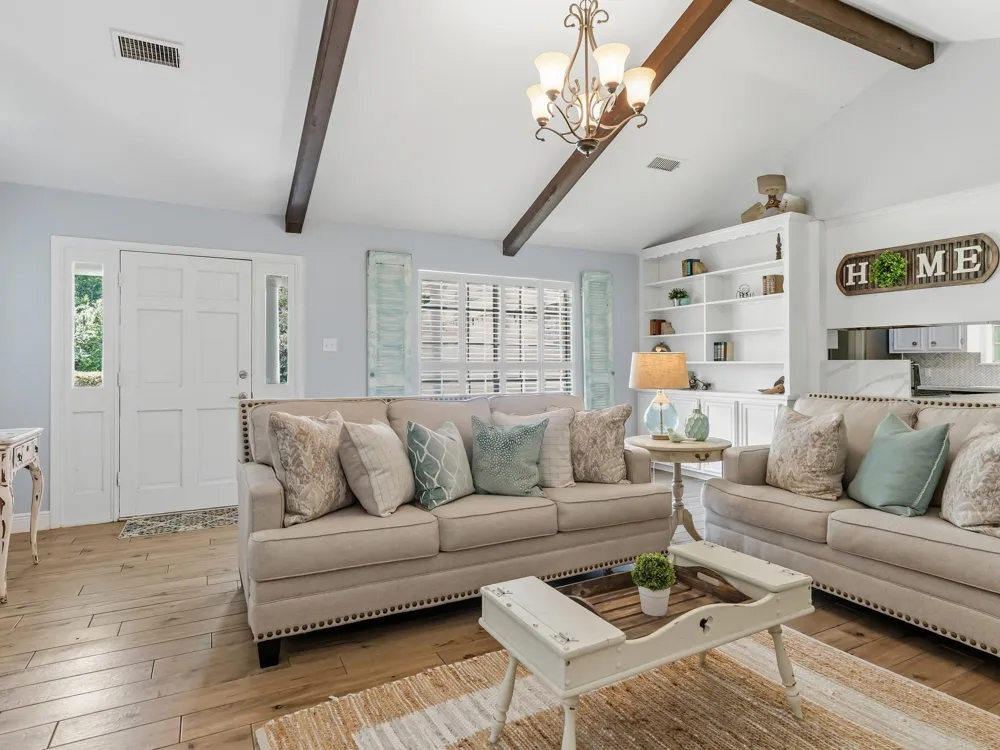 100 E Black Gum Lane Village Mills, TX 77663