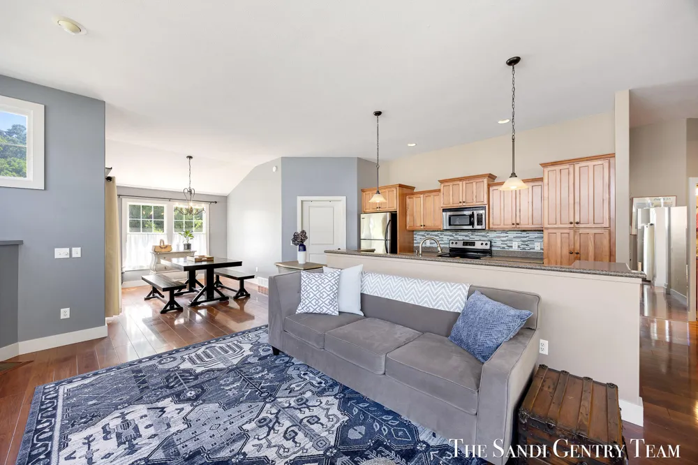 17644 Dustin Drive #16 Spring Lake, MI 49456