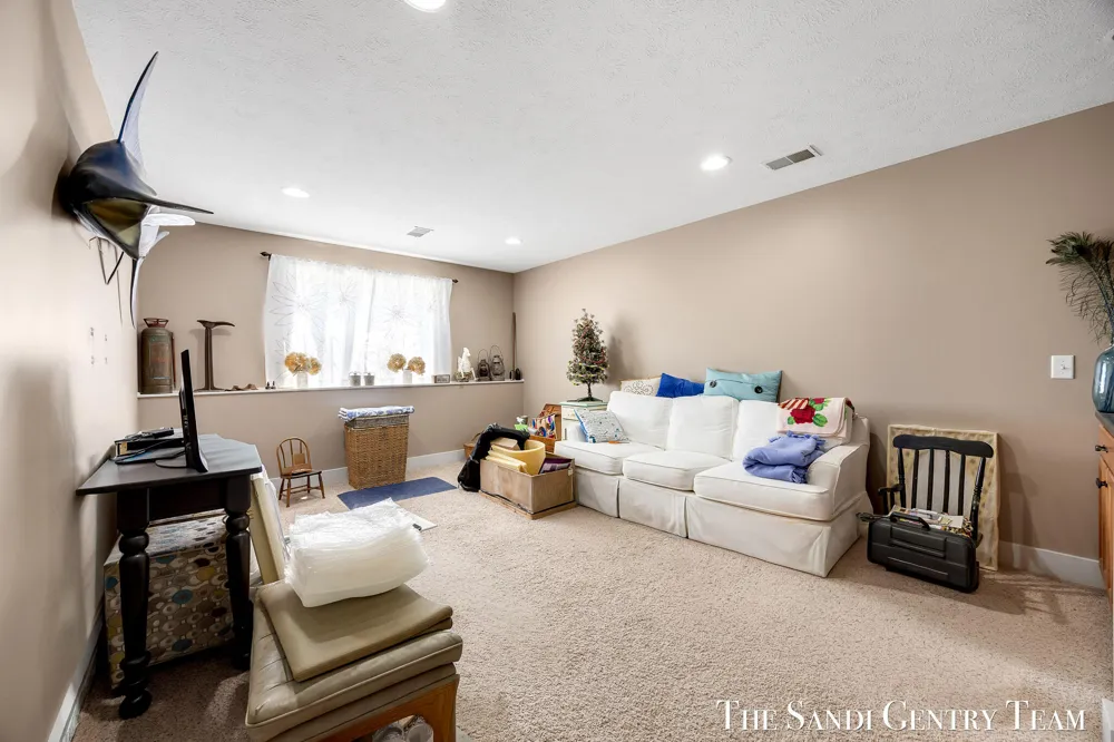 17644 Dustin Drive #16 Spring Lake, MI 49456