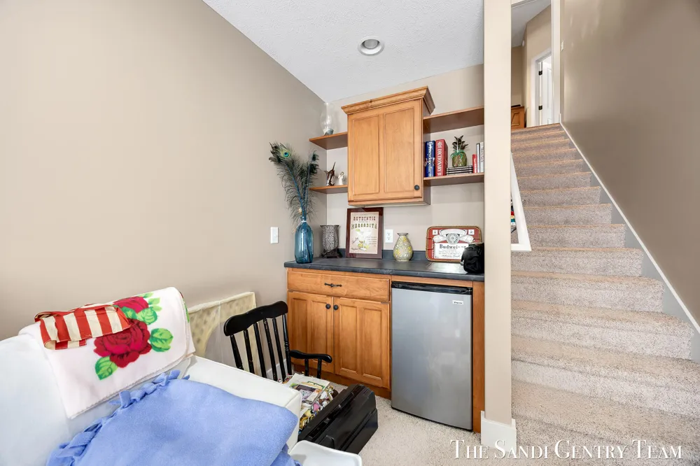 17644 Dustin Drive #16 Spring Lake, MI 49456
