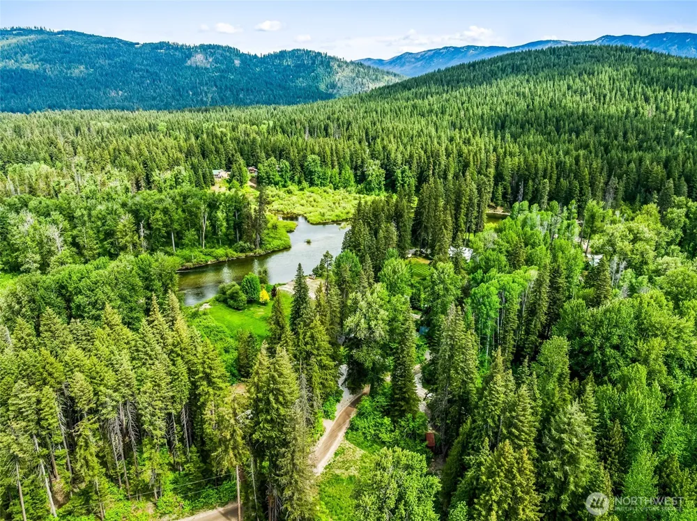 13861 13863 Brae Burn Road Leavenworth, WA 98826