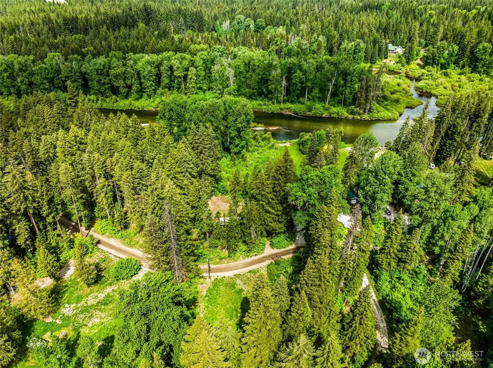 13861 13863 Brae Burn Road Leavenworth, WA 98826