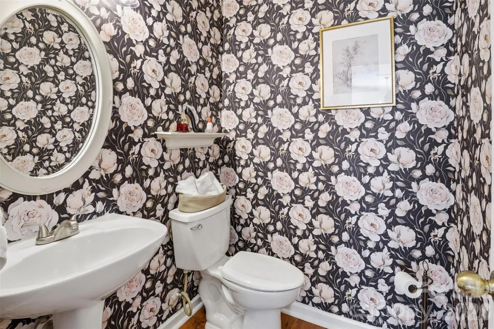 1957 Leesburg Drive Clover, SC 29710