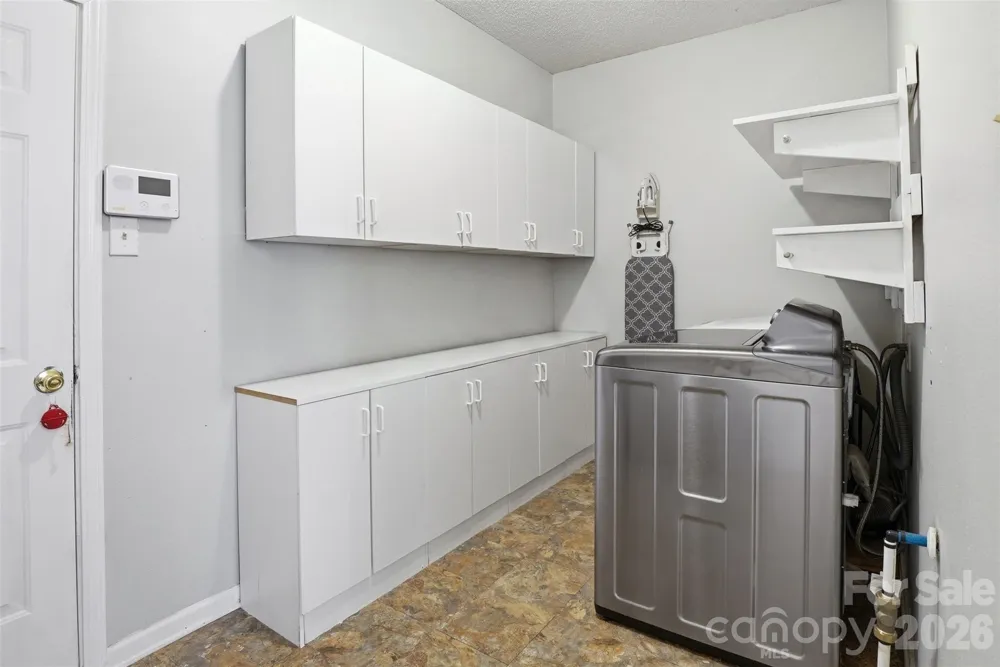 1957 Leesburg Drive Clover, SC 29710