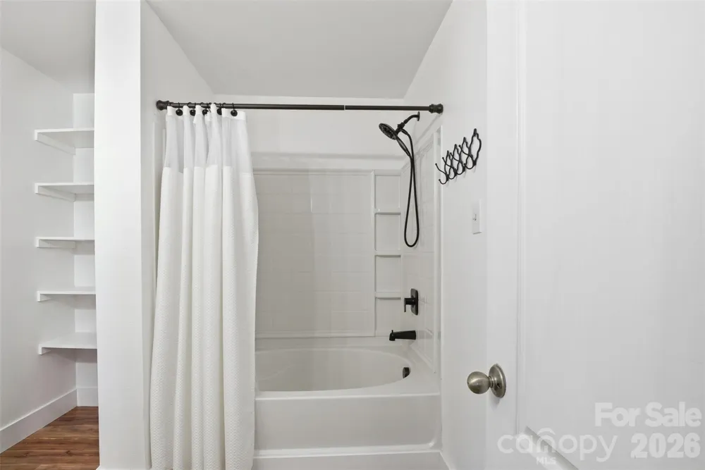 1957 Leesburg Drive Clover, SC 29710