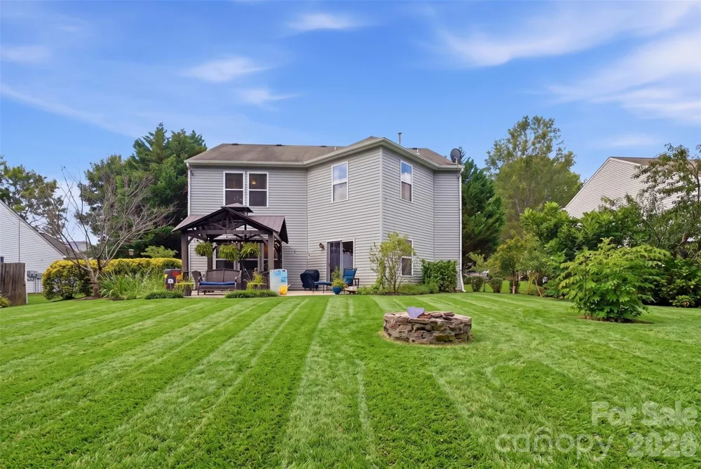 1957 Leesburg Drive Clover, SC 29710