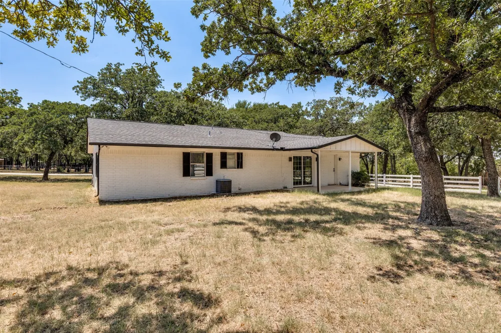 240 County Road 4358 Decatur, TX 76234