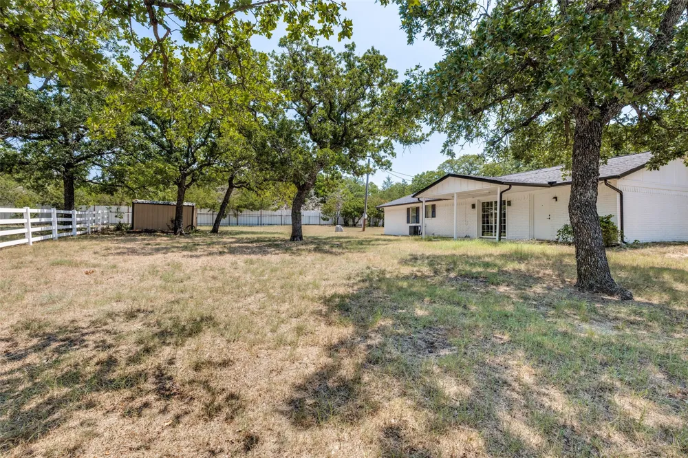 240 County Road 4358 Decatur, TX 76234