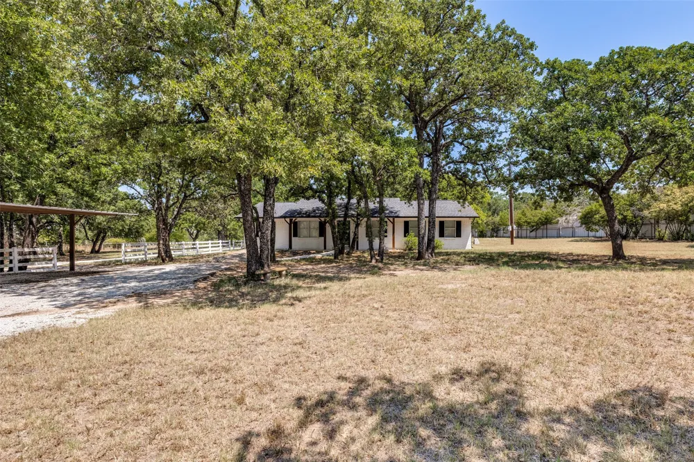 240 County Road 4358 Decatur, TX 76234