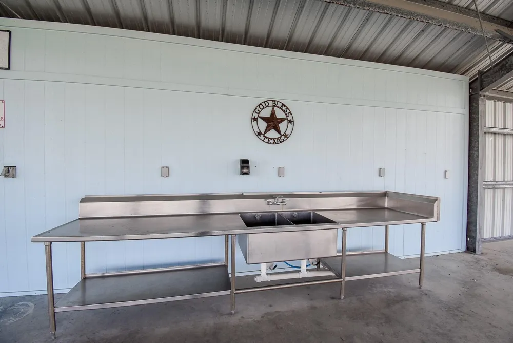 1102 Buckskin Drive Palacios, TX 77465