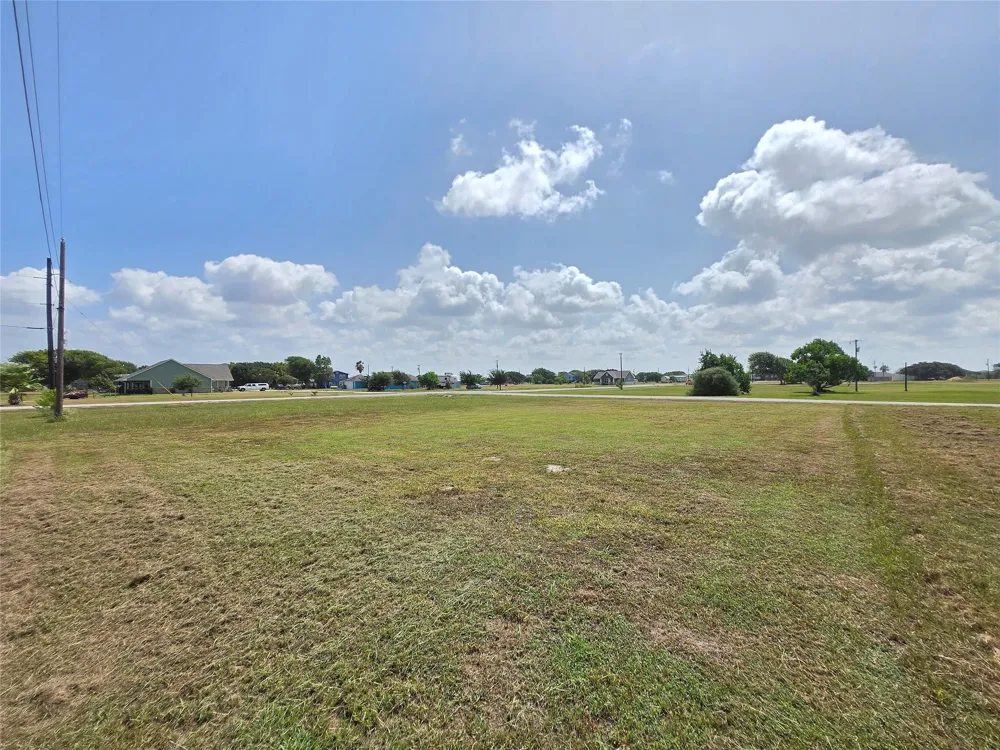 1102 Buckskin Drive Palacios, TX 77465