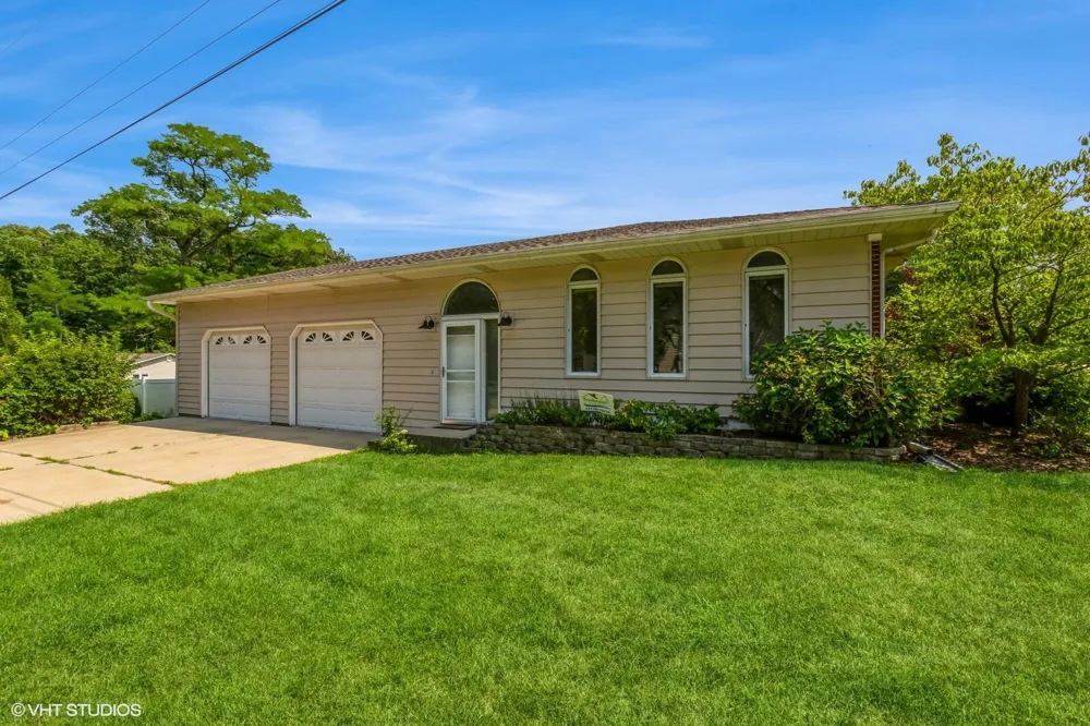 116 Smith Street New Buffalo, MI 49117