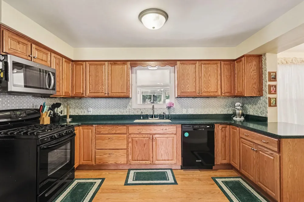 60912 Broadway Street Union City, MI 49094