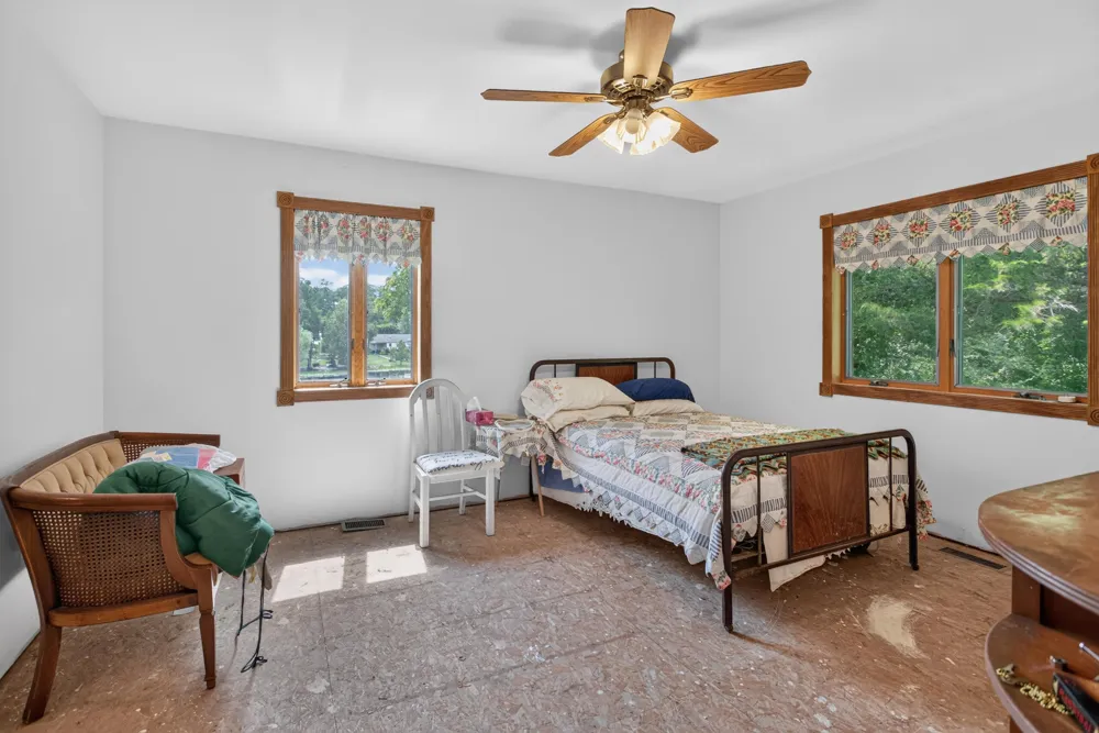 15281 U.S. 12 Brooklyn, MI 49230